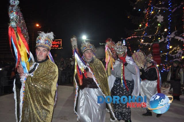 Banda Sumanarenilor_Formatii de datini si obiceiuri 31 decembrie 2014_09