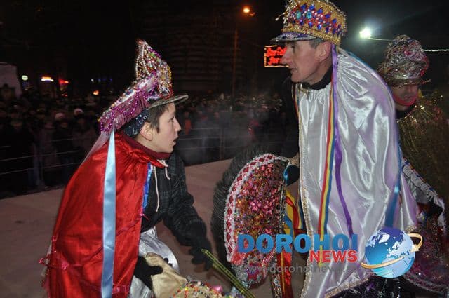 Banda Sumanarenilor_Formatii de datini si obiceiuri 31 decembrie 2014_11