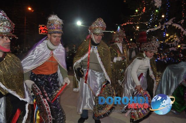 Banda Sumanarenilor_Formatii de datini si obiceiuri 31 decembrie 2014_12