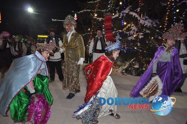 Banda Sumanarenilor_Formatii de datini si obiceiuri 31 decembrie 2014_13