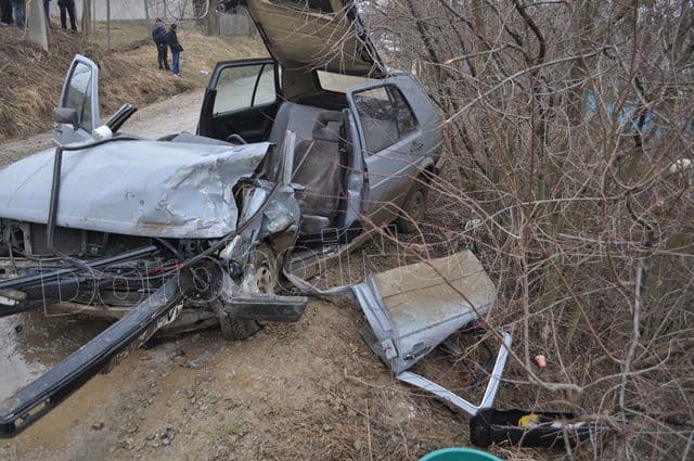 Accident pe raza comunei Sendriceni_09