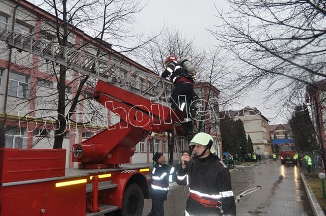 Simulare de incendiu la Spitalul Dorohoi_01
