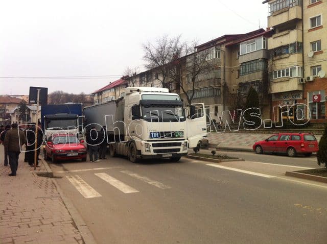 Trafic blocat in Dorohoi_04