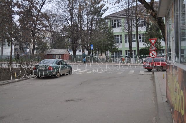 micro-piața din cartierul Olinescu_02