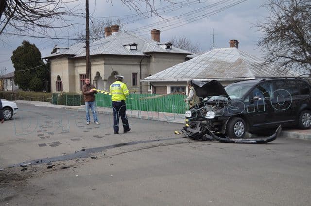 Accident strada Viilor cu A.I.Cuza Dorohoi_01
