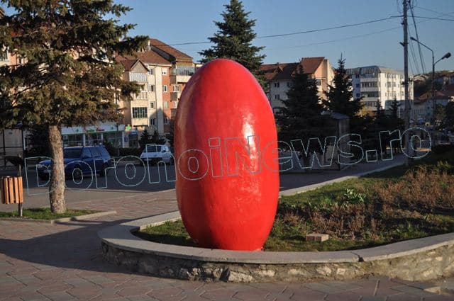 Oua rosii uriase in Dorohoi_08