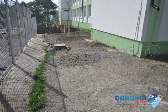Reabilitare trotuare acces Scoala Spiru Haret Dorohoi_05