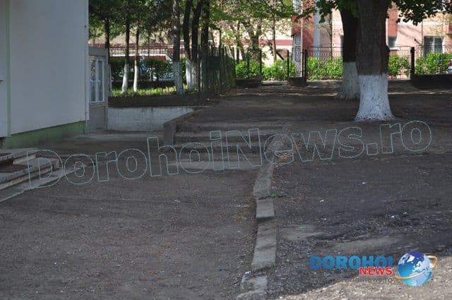 Reabilitare trotuare acces Scoala Spiru Haret Dorohoi_07
