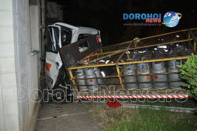 Accident autoutilitara cu butelii Dorohoi_12