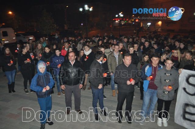 Mars pentru victimele din Colectiv organizat la Dorohoi_08