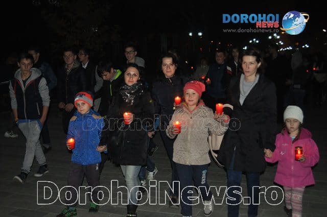 Mars pentru victimele din Colectiv organizat la Dorohoi_12