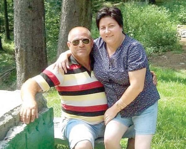 nea Rata si sotia