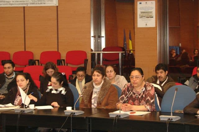 Guvernul a alocat în premieră buget propriu strategiei pentru romi (3)
