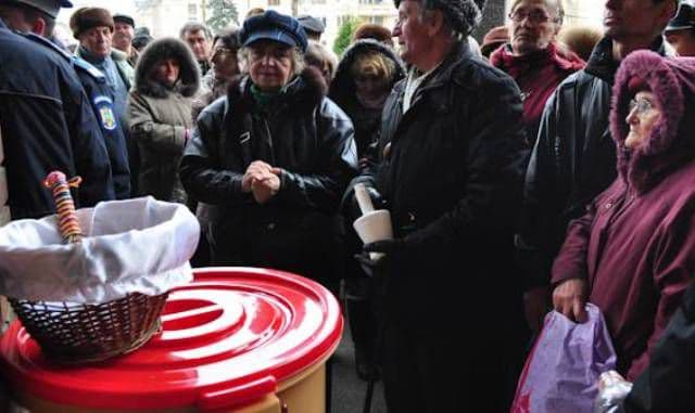 De Boboteză, credincioșii din județul Botoșani au fost îndemnați să susțină modificarea Constituției