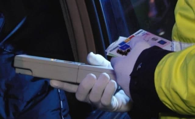 Bărbat din Dersca depistat în trafic în stare de ebrietate