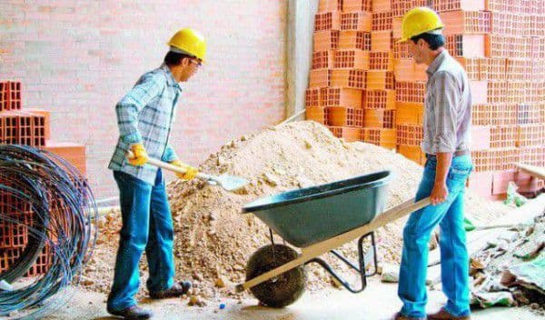 Muncitorii calificaţi în construcţii pot obţine contracte de muncă în Israel, prin ANOFM 