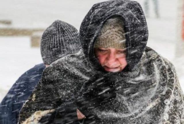 Informare meteo: Vor fi ninsori şi viscol în toată ţara