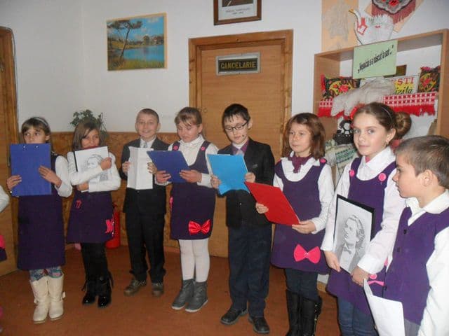 Ziua Lui Mihai Eminescu sărbătorită la Școala Gimnazială „Mihail Sadoveanu”, Dumbrăvița - FOTO