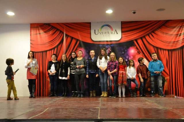Uvertura Mall - Câștigătorii Festivalului de cântece și poezii „Simţire eminesciană” ediția a II-a - FOTO