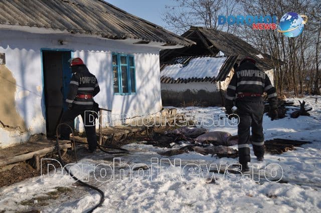 Tragedie la Pădureni! Un bărbat a murit carbonizat în casă - FOTO 
