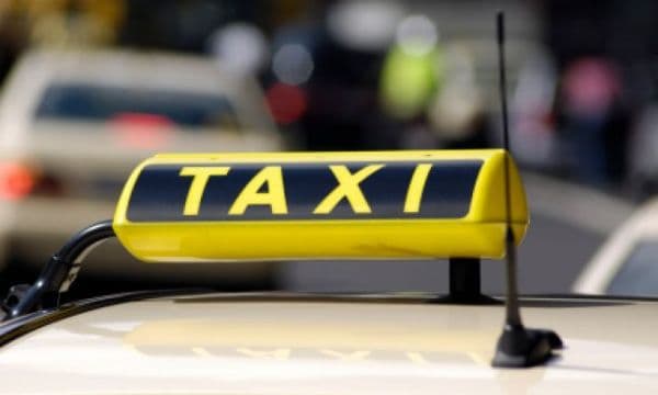 Atenție taximetriști, sunteți vizați de noi reglementări! Legea transportului în regim de taxi va fi modificată!
