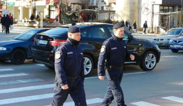 Hoţ reţinut de un jandarm aflat în timpul liber