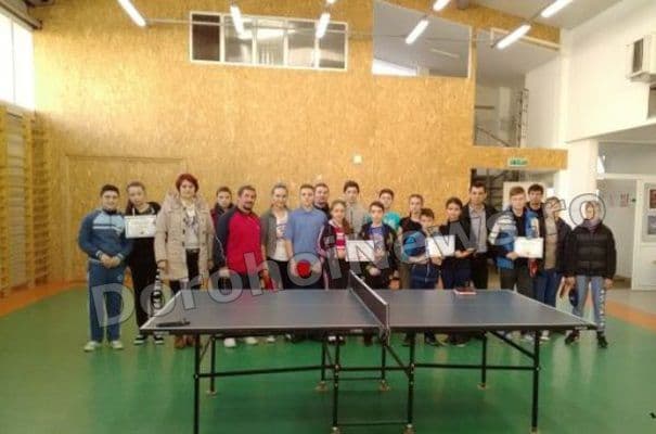  Elevii Şcolii Gimnaziale Cornestone premiaţi la faza județeană a Olimpiadei Gimnaziilor, specialitatea tenis de masă! - FOTO