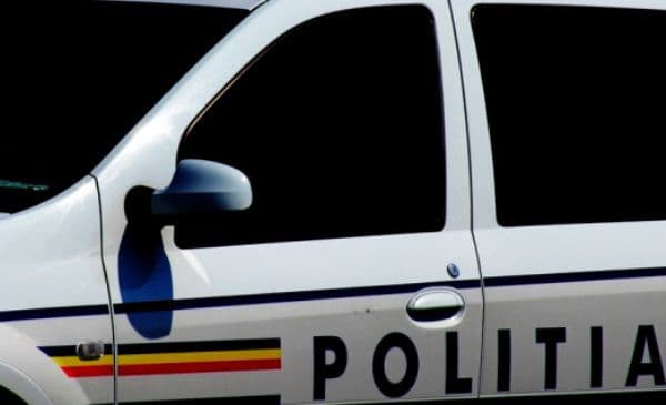 Accidentat din propria vină pentru că s-a angajat în traversarea străzii prin loc nepermis, fără să se asigure