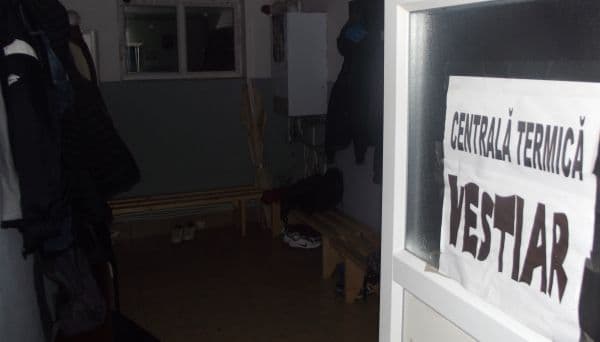 Depistat de un jandarm în timp ce se menţinea în formă „scotocind” prin vestiarul unei săli de fitness din Dorohoi
