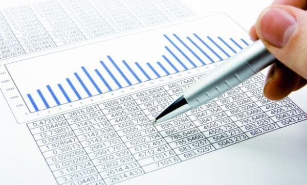 Primăriile şi ordonatorii mari au tendinţa de a face în exces studii de fezabilitate şi proiecte în exces