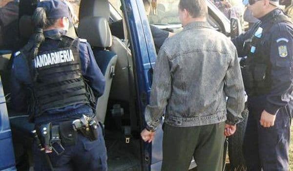 Distrugeri, lovituri şi alte violenţe la un bar din Dorohoi sunt faptele unui tânăr de profesie…„scandalagiu”