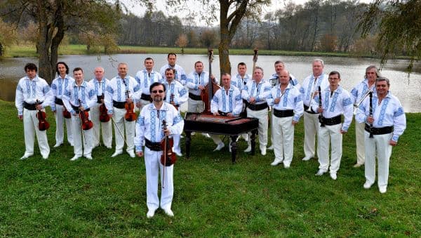 Vezi la ce emisiune de televiziune va participa „Orchestra Populară Rapsozii Botoșanilor”