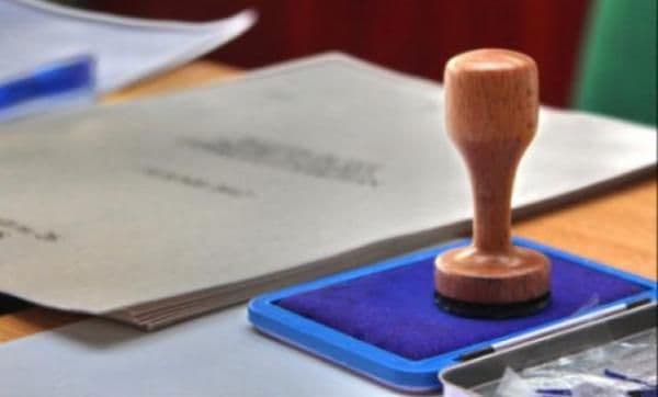 Proiectul privind alegerea primarilor în două tururi, retrimis la comisii