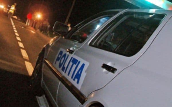 Accidentat de o maşină în timp ce se deplasa pe bicicletă fără a fi echipat în mod necorespunzător