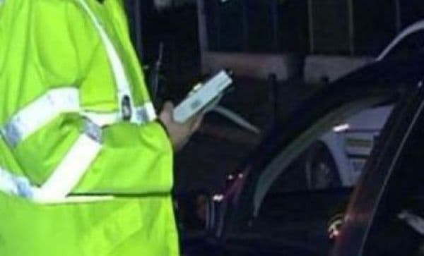 Surprins în trafic sub influenţa alcoolului