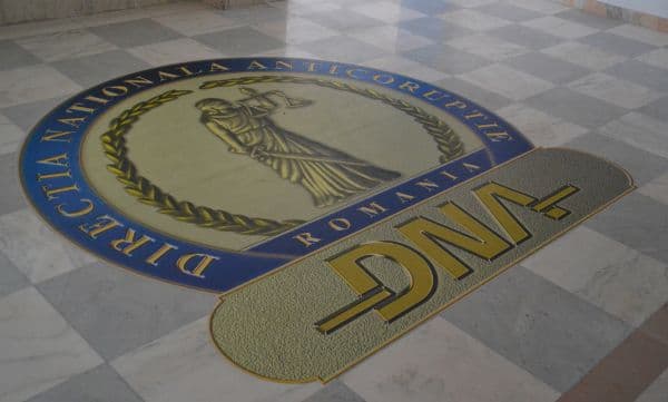 DNA cere reținerea și arestarea unui senator - ce acuzații i se aduc