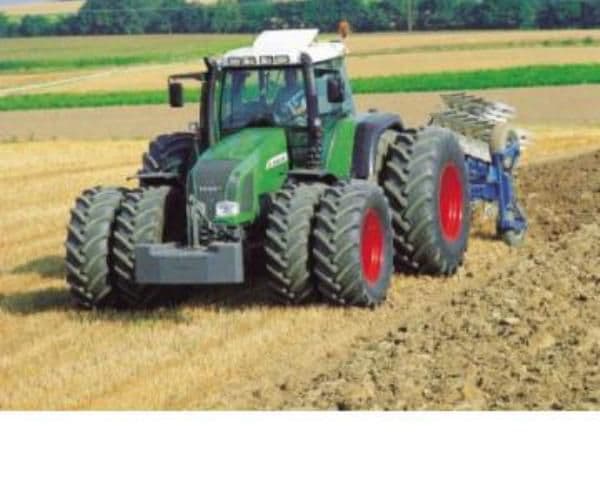 Veste bună pentru fermieri. Află când vor fi viraţi banii pentru subvenţia motorinei din agricultură!