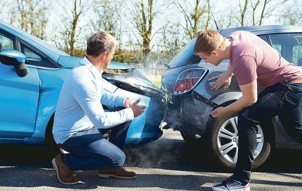 Veste importantă pentru şoferi. Pentru poliţe RCA mai ieftine, istoricul accidentelor va putea fi şters!