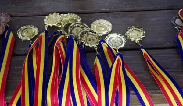 Elevi din Dorohoi calificați la etapele naționale ale Olimpiadelor Școlare. Vezi detalii!