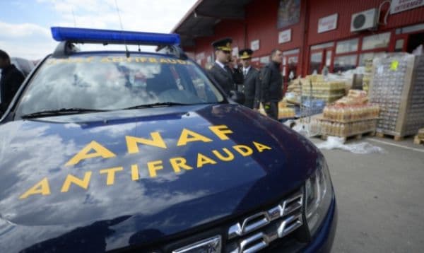 Inspectorii antifraudă care parchează neregulamentar nu vor mai putea folosi maşinile de serviciu