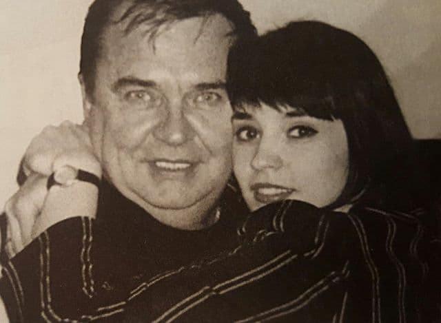 Suferinţă grea pentru Andreea Marin. Tatăl ei a murit în această dimineață