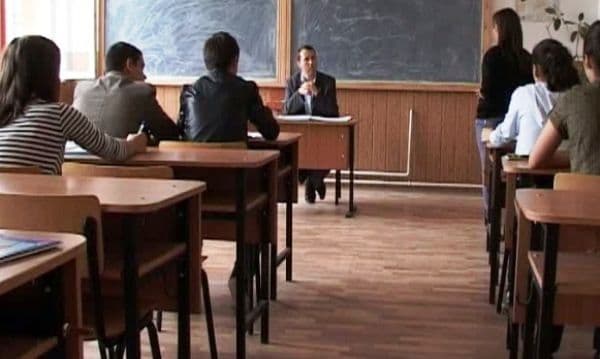 Anunț pentru toți elevii din România! Devine obligatoriu!