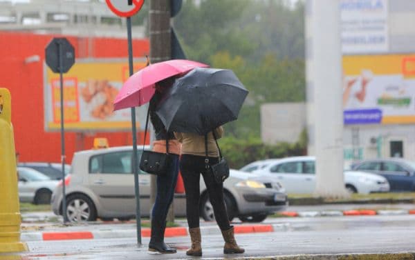 Veşti proaste de la meteorologi. Cum se anunţă vremea în weekend