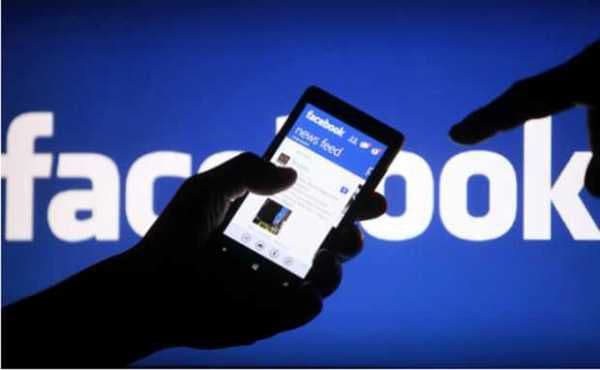Două minore, inculpate pentru că au amenințat pe Facebook că vor comite un atentat