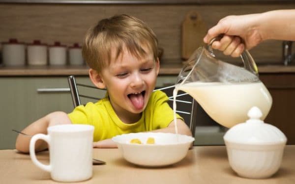 Care-i mai sănătos? Laptele crud sau laptele pasteurizat?