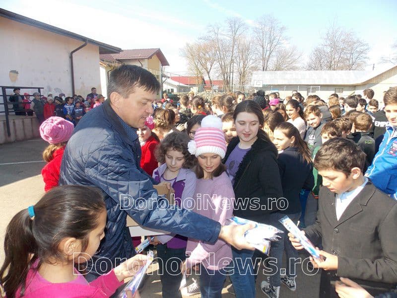 Proiectul „Dinți frumoși, copii sănătoși” în școlile din comuna Ibănești - FOTO