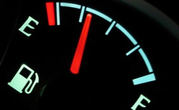 Cum să reduci consumul de combustibil la maşină. De ce nu este indicat să faci plinul