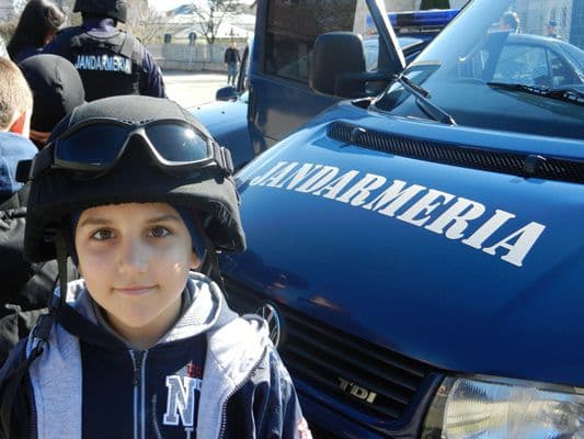 Activităţi ale jandarmilor botoşăneni cu ocazia Zilei Jandarmeriei Române - FOTO