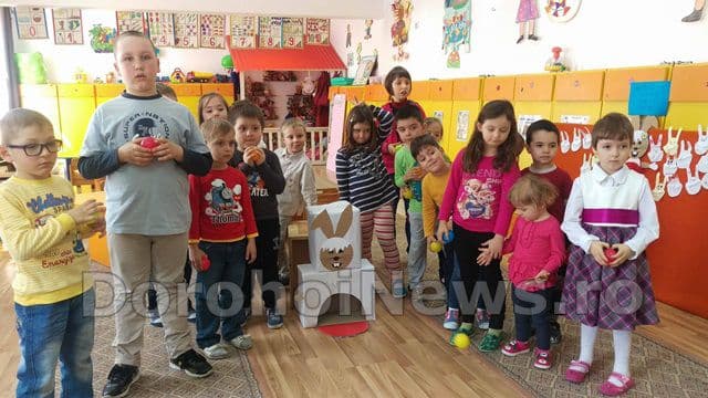Grădinița „Ștefan cel Mare și Sfânt” Dorohoi - Iepurașul va veni, pe „Boboceii” îi va găsi - FOTO