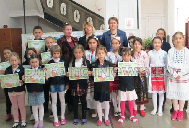 „Sfintele Paște – trăire în unire și credință” la Casa Municipală de Cultură Dorohoi - FOTO